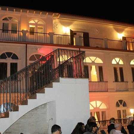 Palazzo Tilli Casoli  Zewnętrze zdjęcie