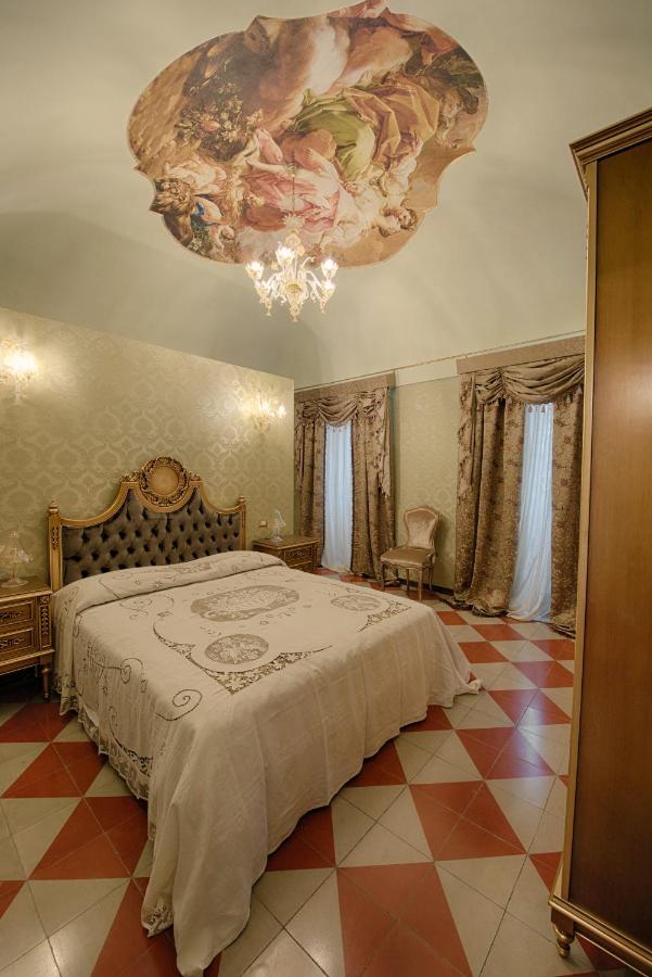 Palazzo Tilli Casoli  Zewnętrze zdjęcie